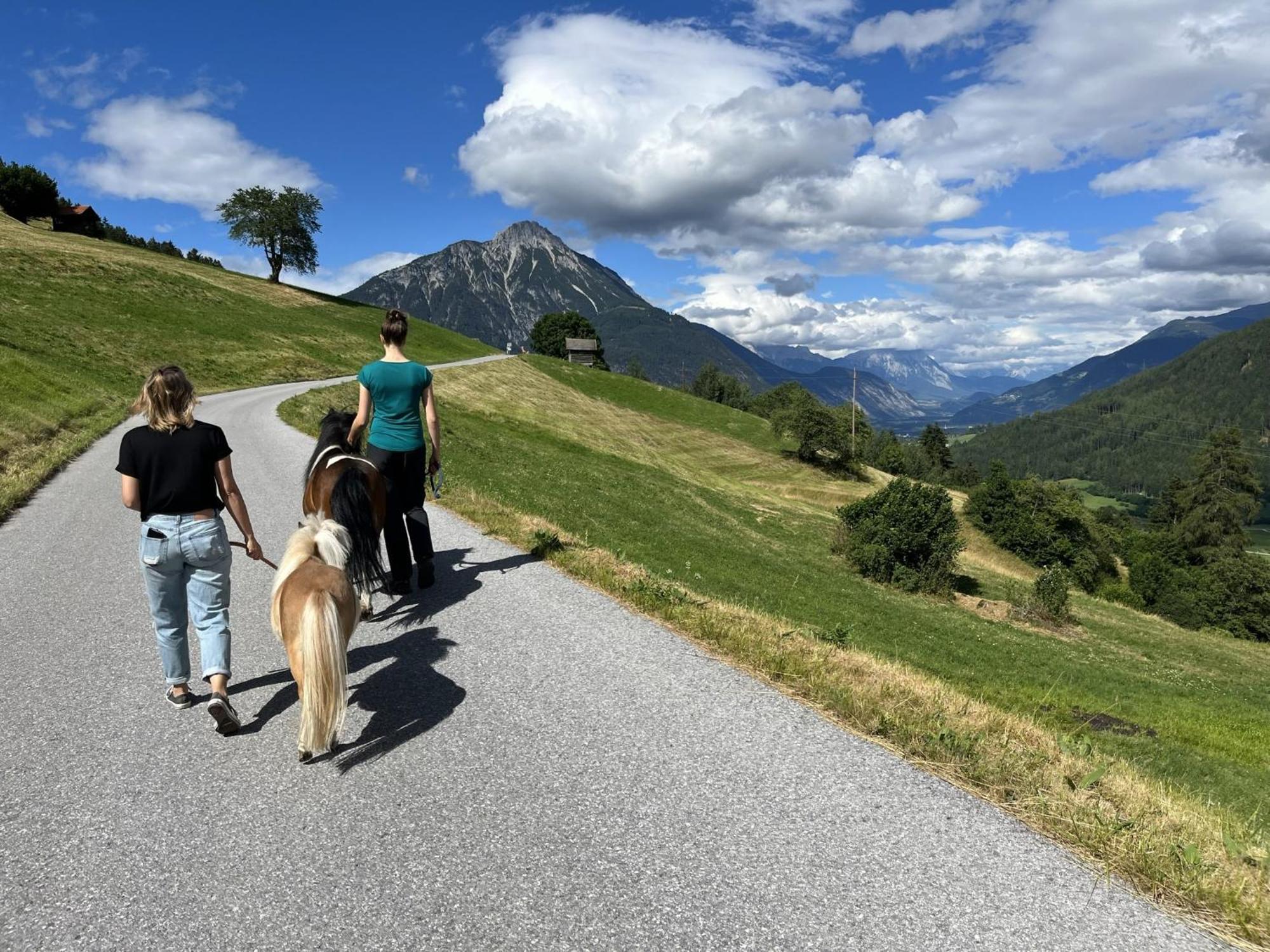 Apart Alpenzeit Arzl im Pitztal Buitenkant foto